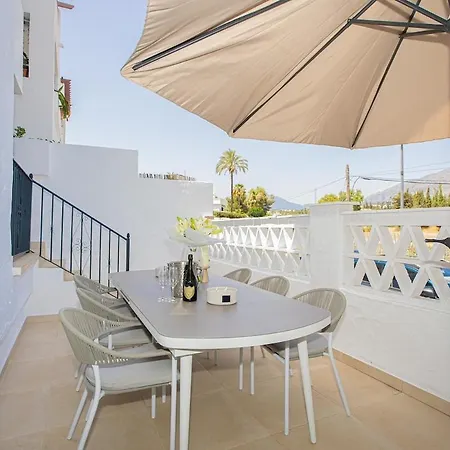 Beautiful La Maestranza Close To Rdr515 Appartement