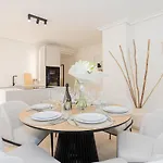 Beautiful La Maestranza Close To Rdr515 Апартаменты