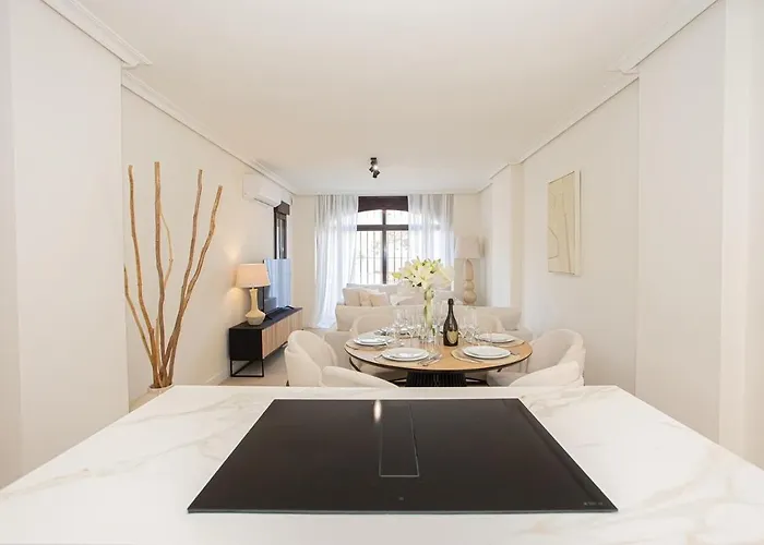 Beautiful La Maestranza Close To Rdr515 Apartment Marbella